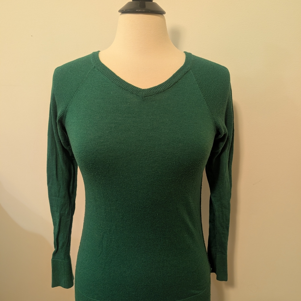 The Limited Emerald Green Wool Blend V-neck Raglan Sleeve Sweater Women's Small